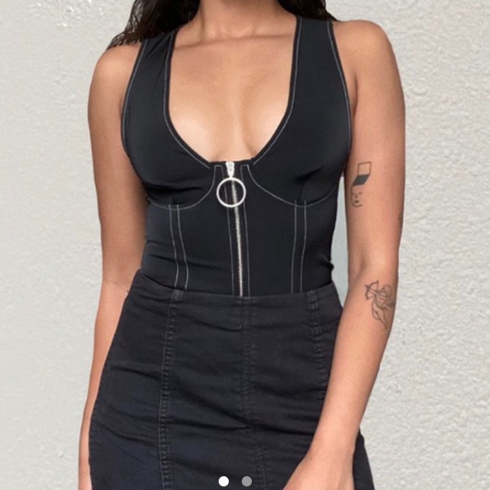 Corset zip up top